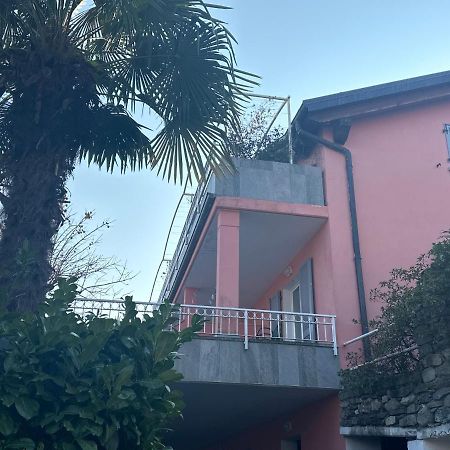 Residence Laguna Beach Pianello Del Lario Exterior photo