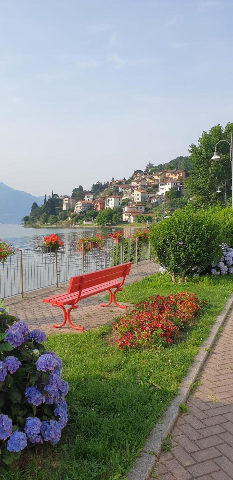 Residence Laguna Beach Pianello Del Lario Exterior photo